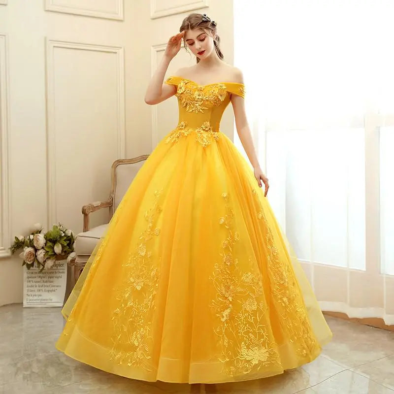 Elegant Boat Neck Quinceanera Dress - Luxury Lace Ball Gown