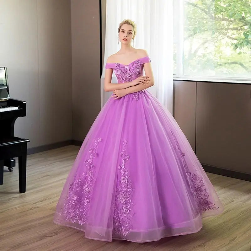 Elegant Boat Neck Quinceanera Dress - Luxury Lace Ball Gown